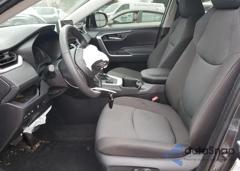 2025 Toyota Rav4 Xle z USA, uszkodzony, nr VIN 2T3P1RFV2SC505296